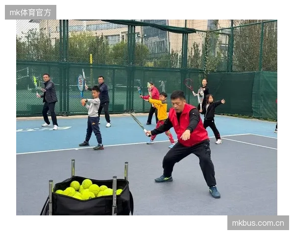 全民健身的标准化建设，本质上是体育评价体系从“为国争光”到“为民健康”的逻辑切换